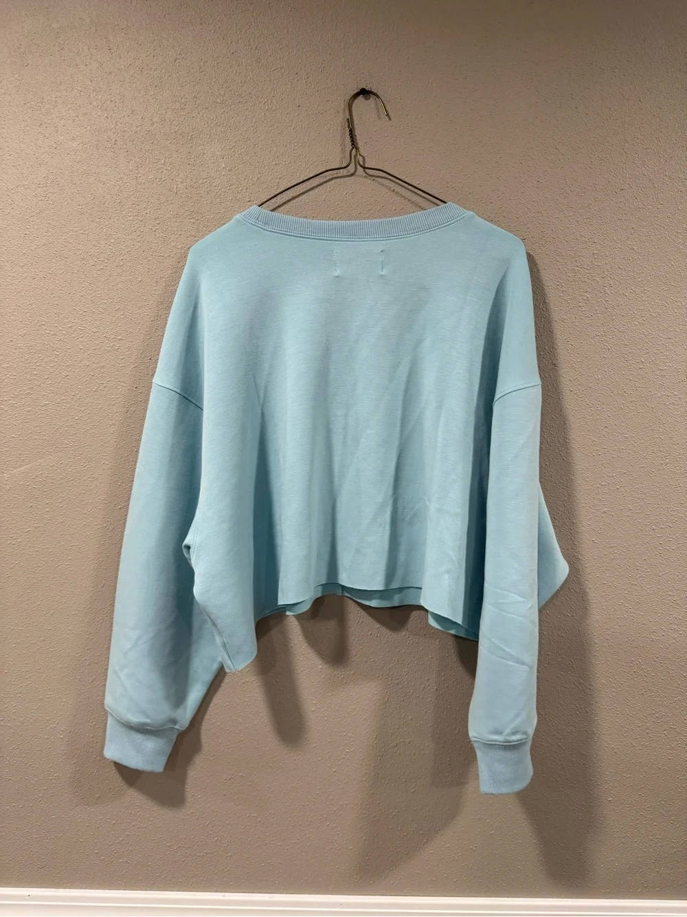 NWT Simply Southern Pearl Star Embellished Cropped Sweatshirt - Light Blue - Picture 4 of 5